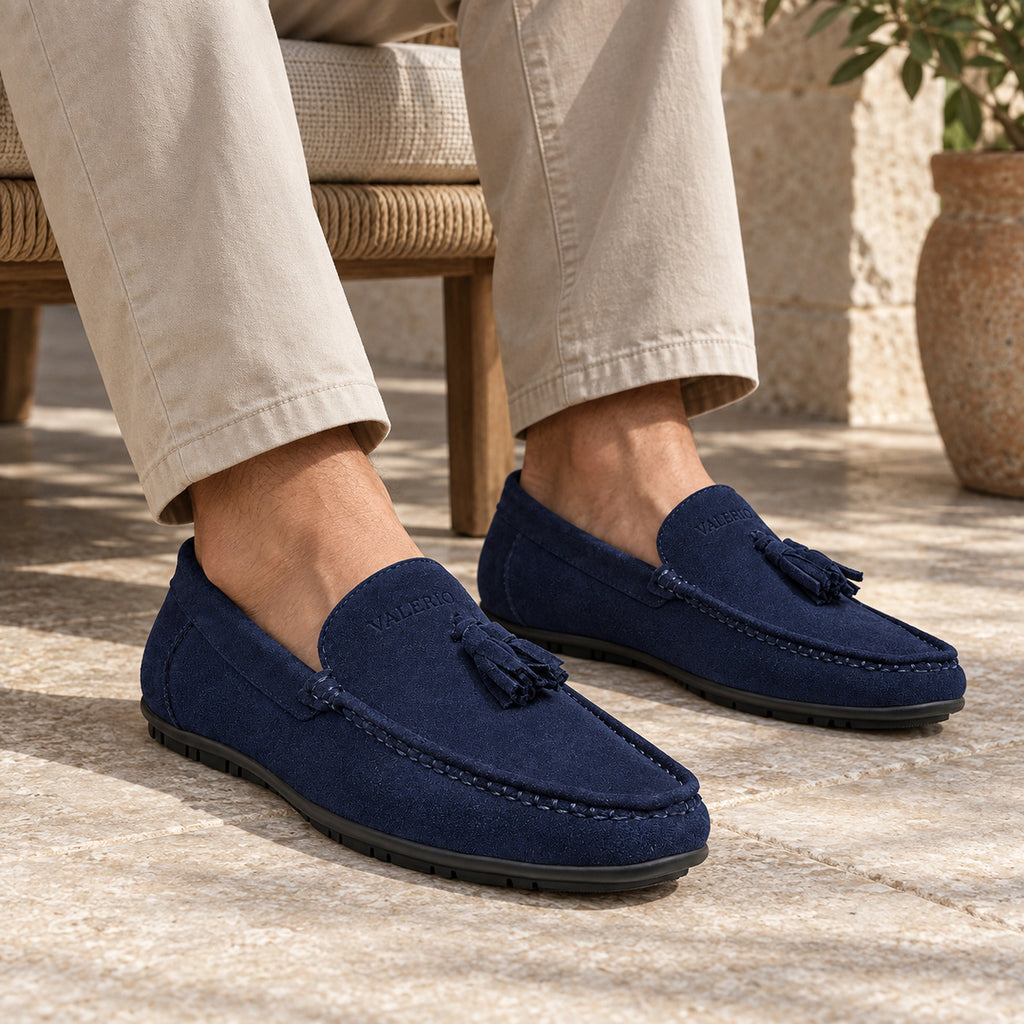 VALERIO Molo Mocassino Uomo in Camoscio Blu con Nappine – indossato