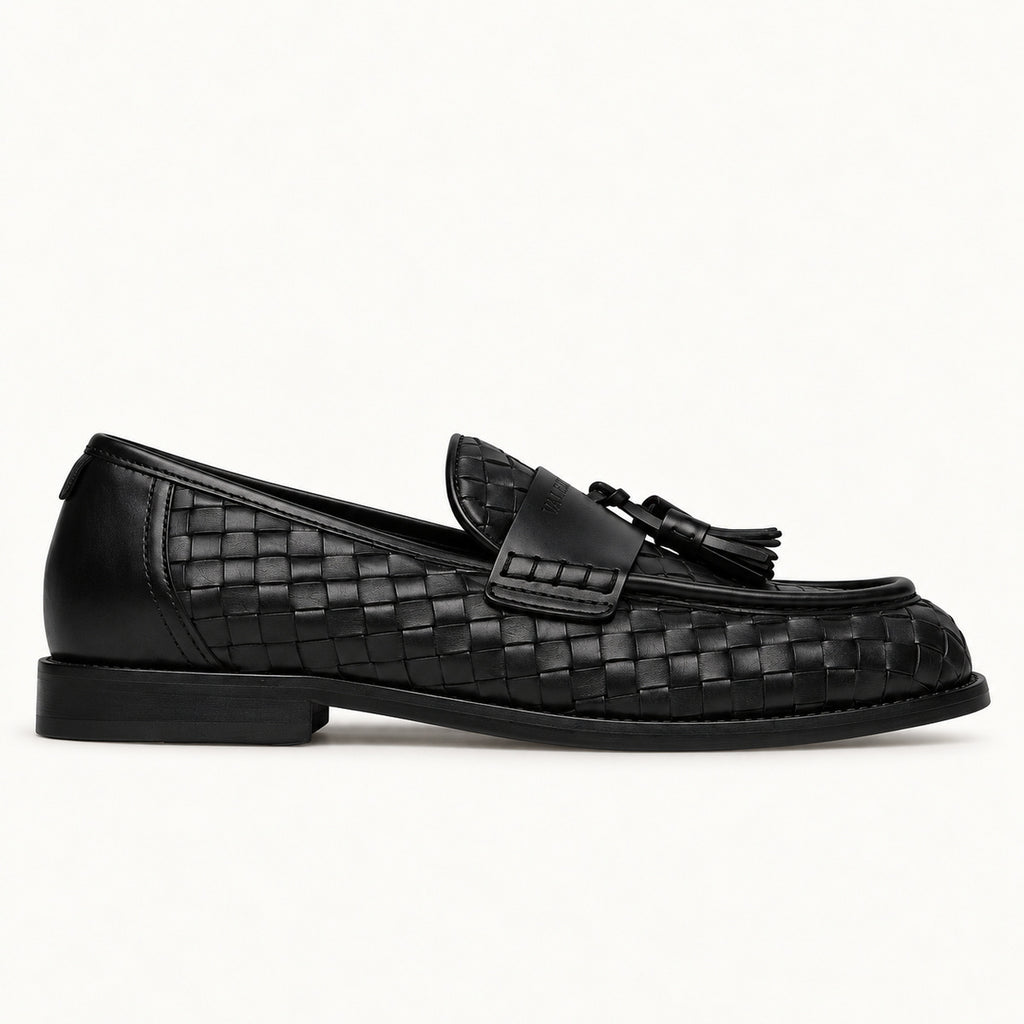 VALERIO Positano Loafer Uomo in Vitello Intrecciato Nero con Nappine – vista laterale