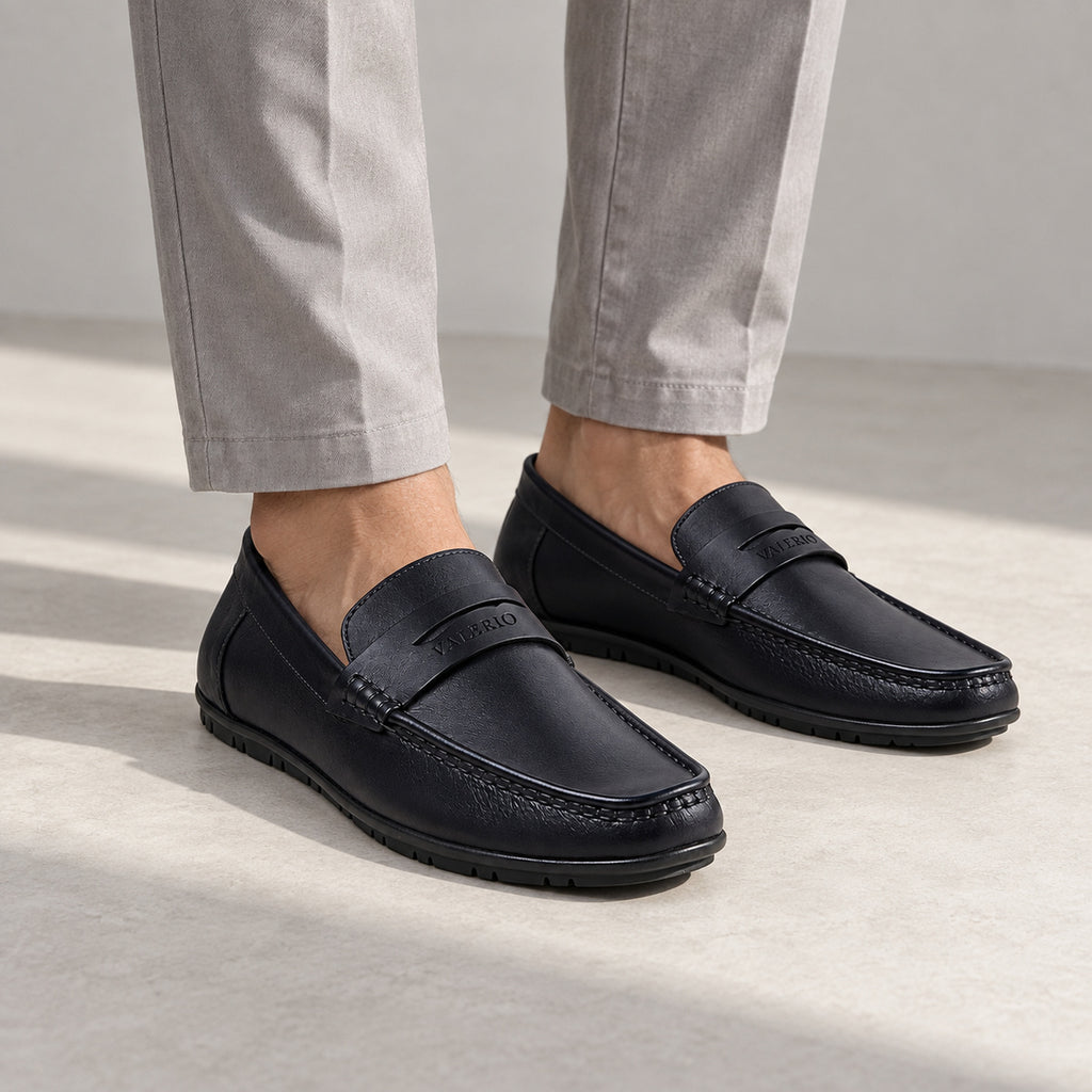 VALERIO Saragozza Mocassino Uomo in Pelle Blu Scuro – indossato